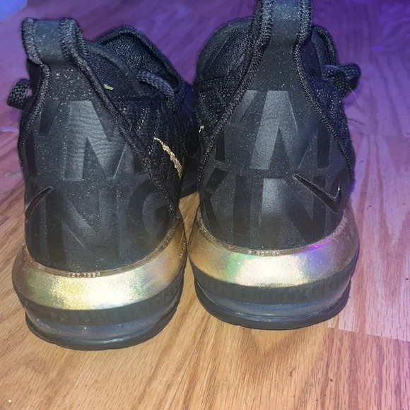 Lebron 16 I’m king shoes - Picture 3 of 3